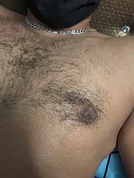 hotyindiaan online show from 12/19/25, 10:17