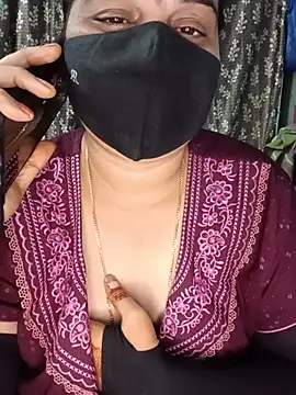 maduri   online show from 07/26/26, 04:36