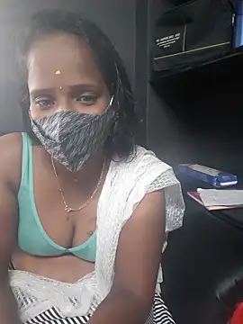 Snapshot of Nithyaredy chatting on 12/20/25, 07:59 Nithyaredy online show from 12/20/25, 07:59