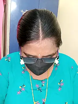 Snapshot of sirisha__9 chatting on 04/30/26, 03:24 sirisha 9 online show from 04/30/26, 03:24