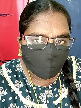 Snapshot of sirisha__9 chatting on 05/06/26, 08:08 sirisha 9 online show from 05/06/26, 08:08
