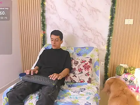 Snapshot of nati_n_mark chatting on 12/18/25, 02:56 nati n mark online show from 12/18/25, 02:56