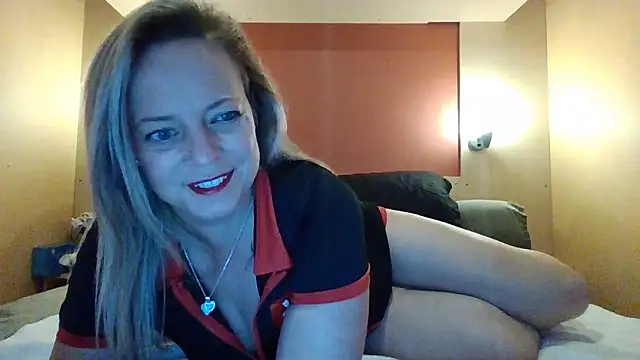 Miss-Chupagirly online show from 01/11/26, 05:40