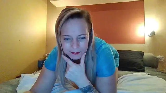 Miss-Chupagirly online show from 01/12/26, 09:31