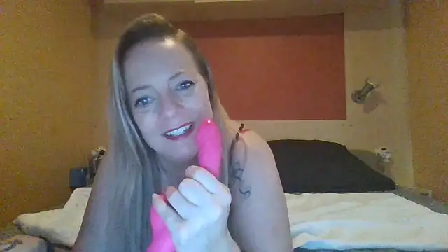 Miss-Chupagirly online show from 01/15/26, 10:20
