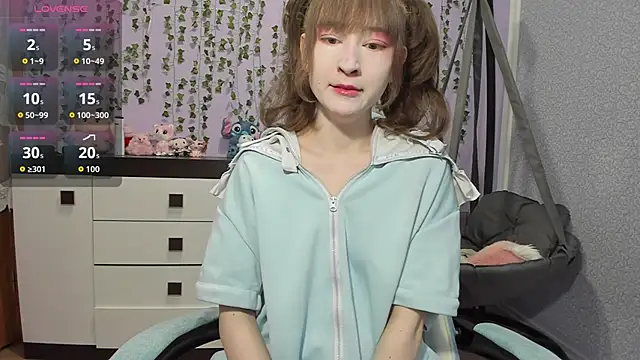 Snapshot of Yoonhee_ki chatting on 05/11/26, 04:04 Yoonhee ki online show from 05/11/26, 04:04