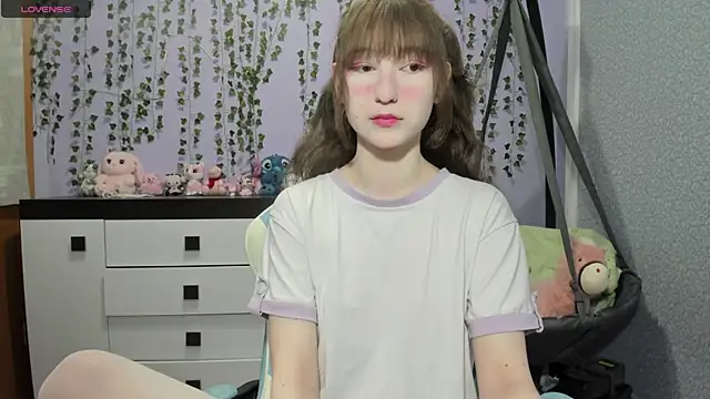 Snapshot of Yoonhee_ki chatting on 06/18/26, 03:05 Yoonhee ki online show from 06/18/26, 03:05