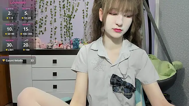Snapshot of Yoonhee_ki chatting on 06/19/26, 12:31 Yoonhee ki online show from 06/19/26, 12:31