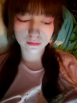 Snapshot of Yoonhee_ki chatting on 07/04/26, 12:28 Yoonhee ki online show from 07/04/26, 12:28