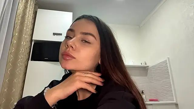 MiloyNoir online show from 12/21/25, 06:15