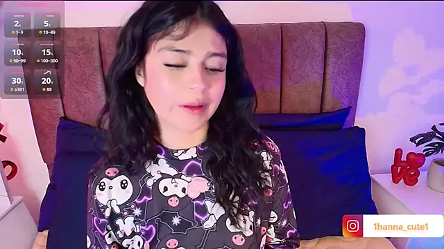 Snapshot of hannaa_cute chatting on 02/17/26, 04:02 hannaa cute online show from 02/17/26, 04:02