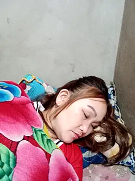 Snapshot of yula-bi chatting on 03/17/26, 10:24 yula-bi online show from 03/17/26, 10:24