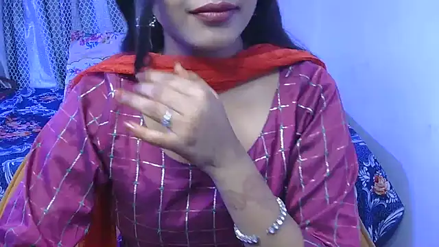 bold-smirthii online show from 06/04/26, 03:56