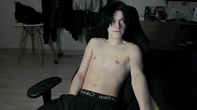Snapshot of JohnGaliano chatting on 05/25/26, 09:43 JohnGaliano online show from 05/25/26, 09:43