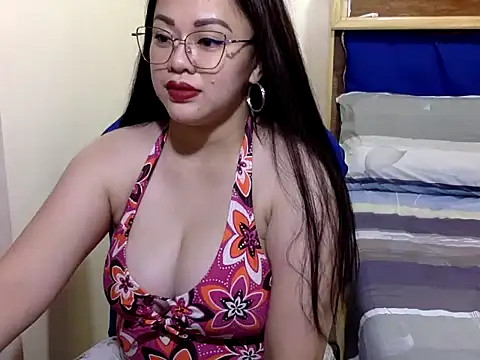 celine margo online show from 04/21/26, 06:09