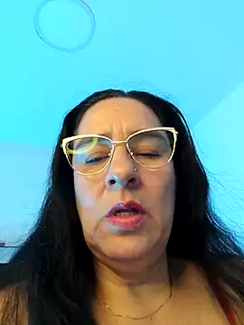Snapshot of KiaraFoster chatting on 03/06/26, 11:39 KiaraFoster online show from 03/06/26, 11:39