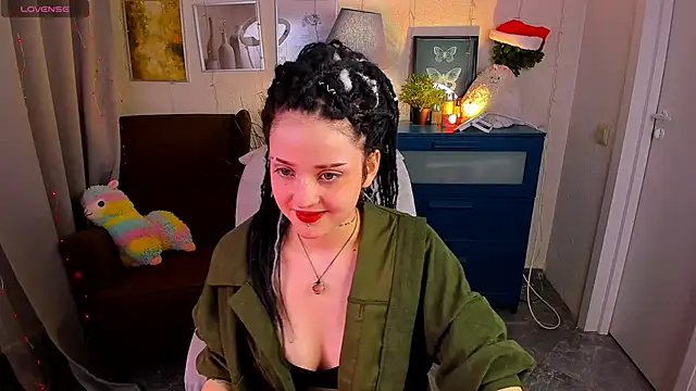 Snapshot of SarahShelby chatting on 01/16/26, 10:30 SarahShelby online show from 01/16/26, 10:30