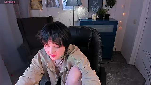 Snapshot of SarahShelby chatting on 02/06/26, 06:07 SarahShelby online show from 02/06/26, 06:07