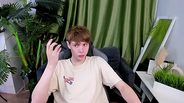andyyzzz online show from 07/11/26, 07:05