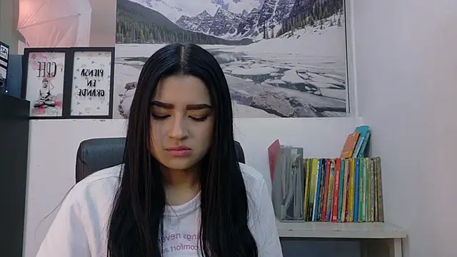 Emilyy05  online show from 06/29/26, 01:12