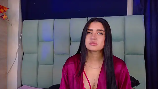 Emilyy05  online show from 07/05/26, 03:13