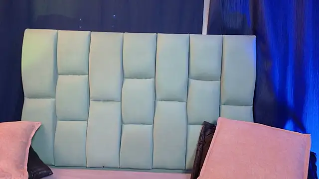 Emilyy05  online show from 07/31/26, 12:10