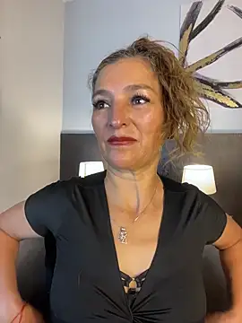 JennaMilf  online show from 05/28/26, 05:43