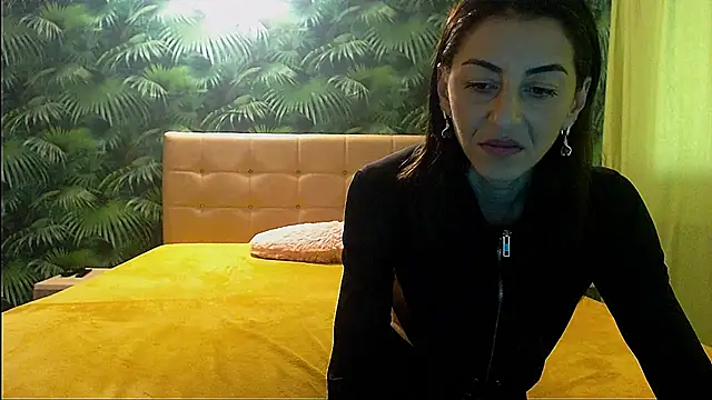 Stella John online show from 12/19/24, 05:40