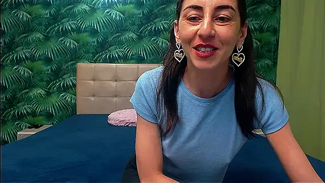 Stella John online show from 02/04/25, 05:10