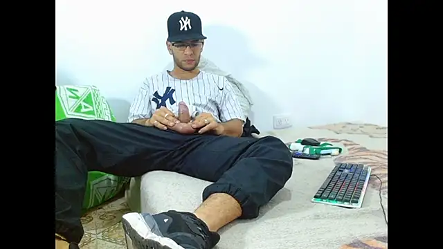 Alphamaster 92 online show from 06/23/26, 07:45