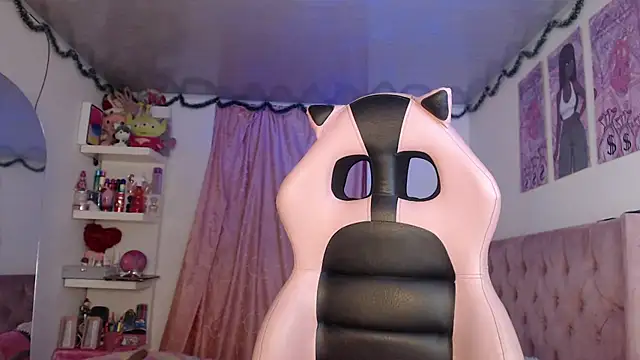 violett brown9 online show from 06/15/26, 06:59