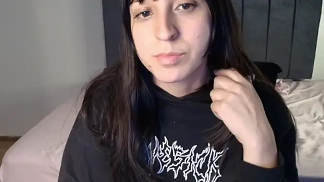 Sofii unicorn online show from 04/26/26, 03:48