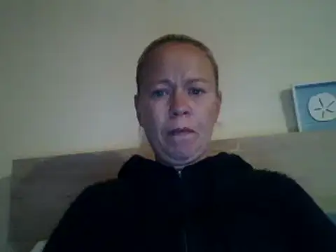Snapshot of jennyblondeuk chatting on 05/15/26, 07:54 jennyblondeuk online show from 05/15/26, 07:54