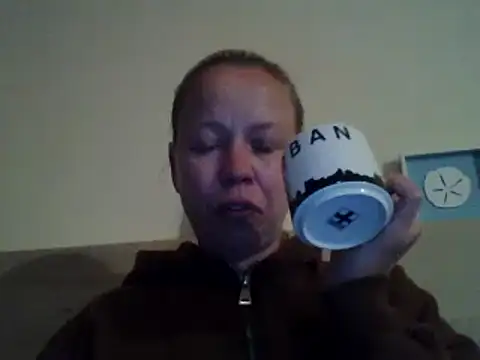 Snapshot of jennyblondeuk chatting on 05/19/26, 07:53 jennyblondeuk online show from 05/19/26, 07:53