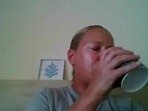 Snapshot of jennyblondeuk chatting on 05/24/26, 04:23 jennyblondeuk online show from 05/24/26, 04:23