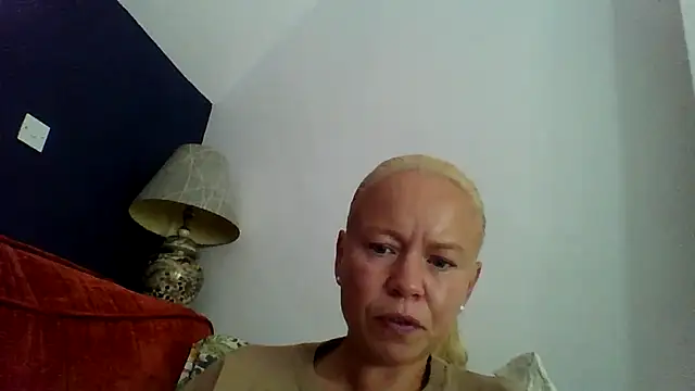 jennyblondeuk online show from 07/28/26, 02:13