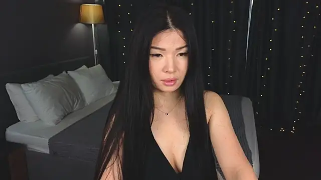 Lea Apple online show from 06/23/26, 12:08