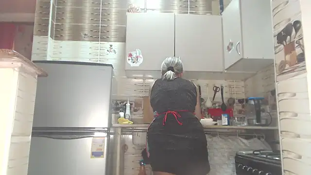RebeccaDarling online show from 06/25/26, 05:12
