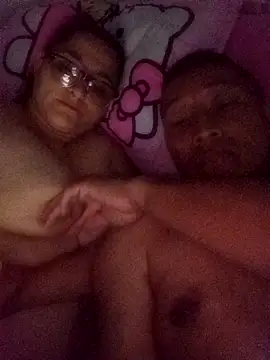 pareja latina1483 online show from 07/18/26, 03:33