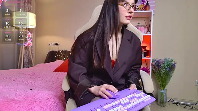 Snapshot of Mirellune chatting on 02/27/26, 08:09 Mirellune online show from 02/27/26, 08:09