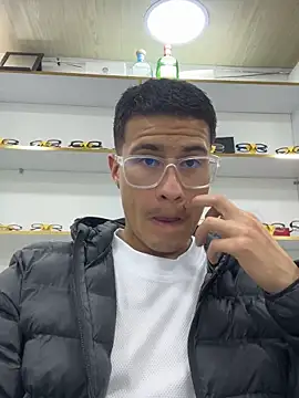 Snapshot of Latin_Paisa_Boy chatting on 02/12/26, 07:31 Latin Paisa Boy online show from 02/12/26, 07:31