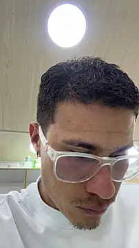 Snapshot of Latin_Paisa_Boy chatting on 02/17/26, 07:42 Latin Paisa Boy online show from 02/17/26, 07:42