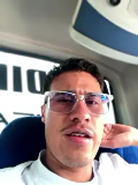 Snapshot of Latin_Paisa_Boy chatting on 04/16/26, 07:25 Latin Paisa Boy online show from 04/16/26, 07:25