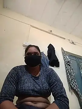 Snapshot of Anjli_hot44A chatting on 07/14/26, 08:30 Anjli hot44A online show from 07/14/26, 08:30