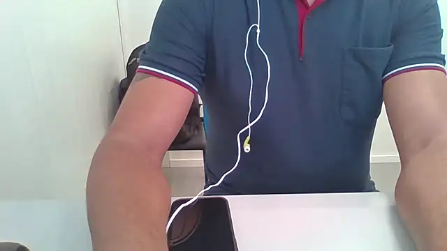 Moreno Casado Safado online show from 05/25/26, 08:09