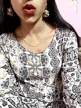Yours-Zeenat online show from 04/11/26, 06:12