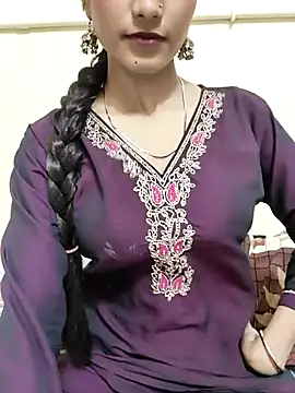 Yours-Zeenat online show from 06/13/26, 07:01