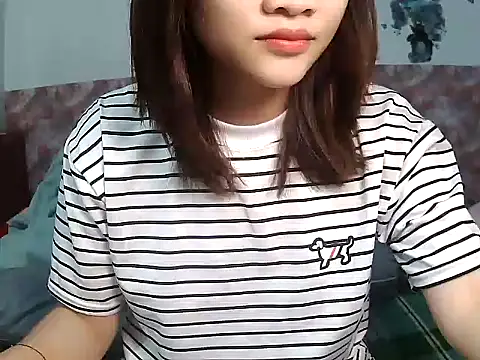 Snapshot of hana_ssexy chatting on 04/17/26, 04:43 hana ssexy online show from 04/17/26, 04:43