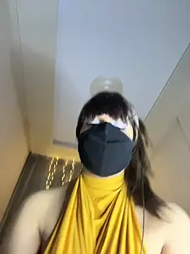 Snapshot of Inaa-Love chatting on 05/19/26, 06:03 Inaa-Love online show from 05/19/26, 06:03