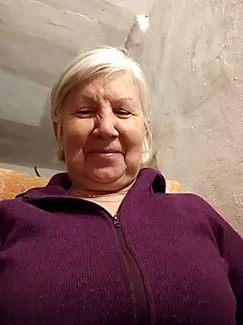 Snapshot of KlaudiaDarling chatting on 02/02/26, 03:44 KlaudiaDarling online show from 02/02/26, 03:44